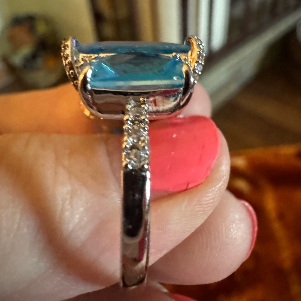 Ring - Picture 5 of 6